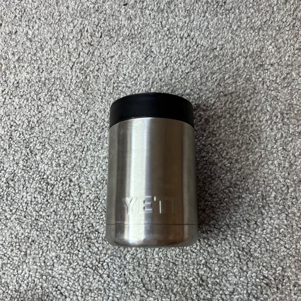YETI Rambler Can Cooler Insulator Stainless Steel Black‎